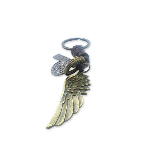 Guardian Wing Keychain – Vintage Soul, Boho Charm, Featuring an Antique Silver Angel Wing Pendant Paired with Earthy Beads, Embracing Free-Spirited Style and Spiritual Symbolism.