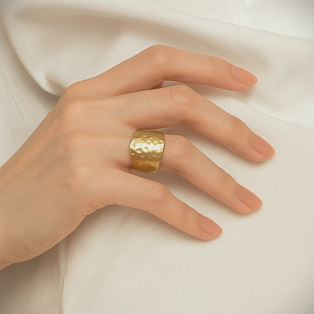 Bold Texture Ring – Everyday Edge in Gold